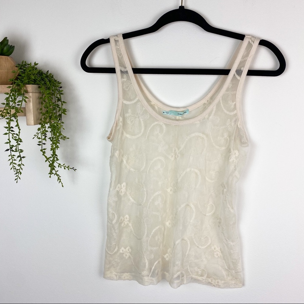 Maurice’s cream lace tank size medium